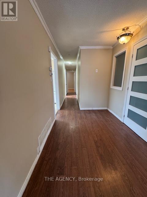 Main - 63 Centre Street E, Richmond Hill, Ontario  L4C 1A3 - Photo 4 - N12839472