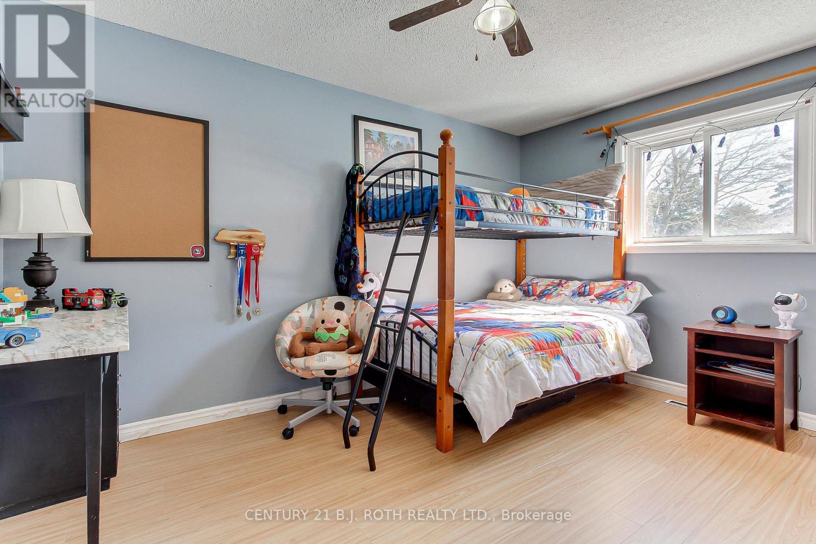 7 Fontaine Drive, Georgina, Ontario  L4P 3P2 - Photo 16 - N12839496