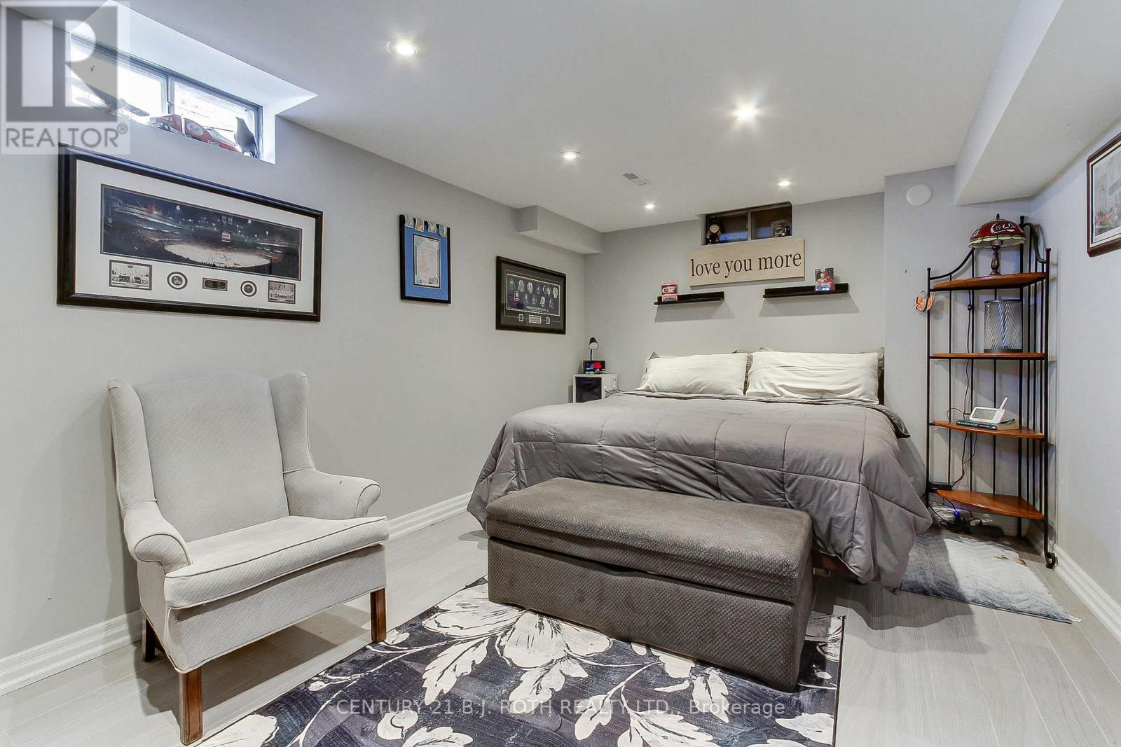 7 Fontaine Drive, Georgina, Ontario  L4P 3P2 - Photo 23 - N12839496