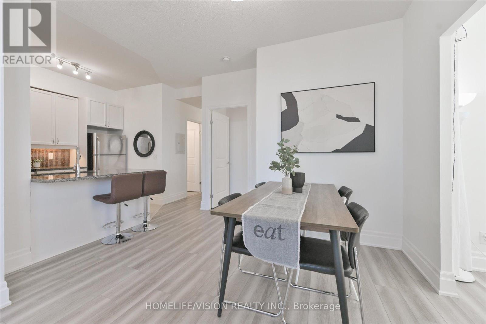 101 - 151 Upper Duke Crescent, Markham, Ontario  L6G 0E1 - Photo 10 - N12839538