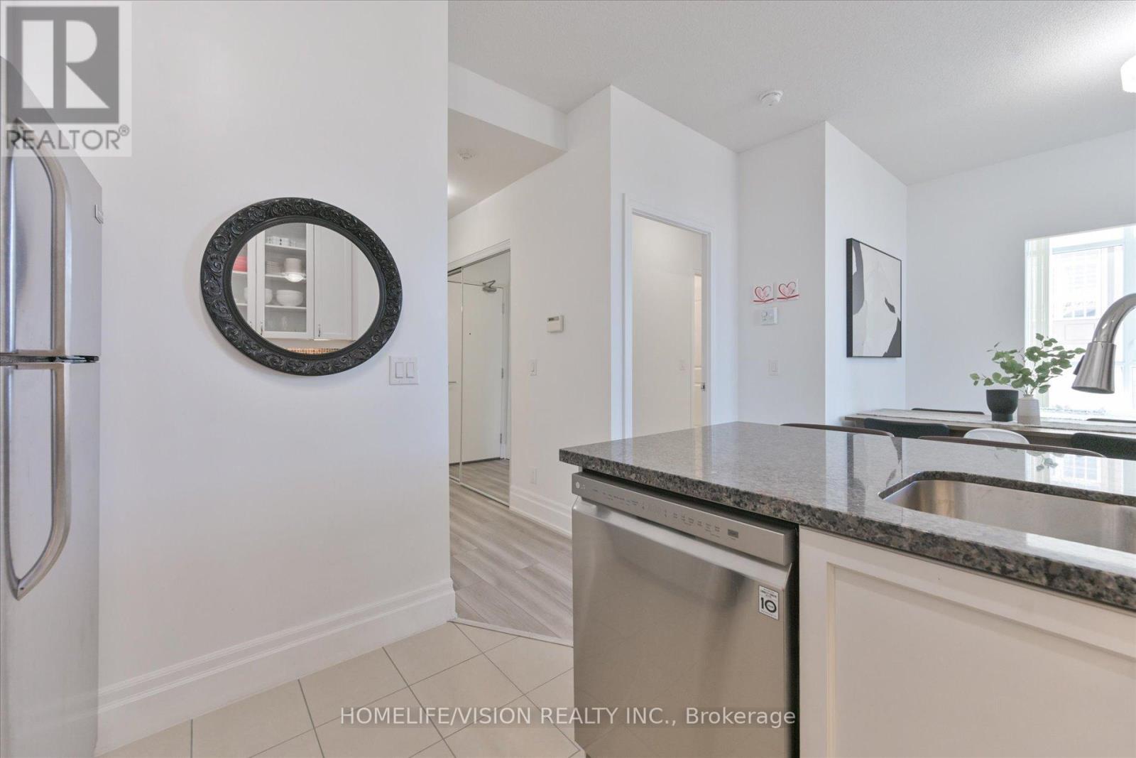 101 - 151 Upper Duke Crescent, Markham, Ontario  L6G 0E1 - Photo 14 - N12839538