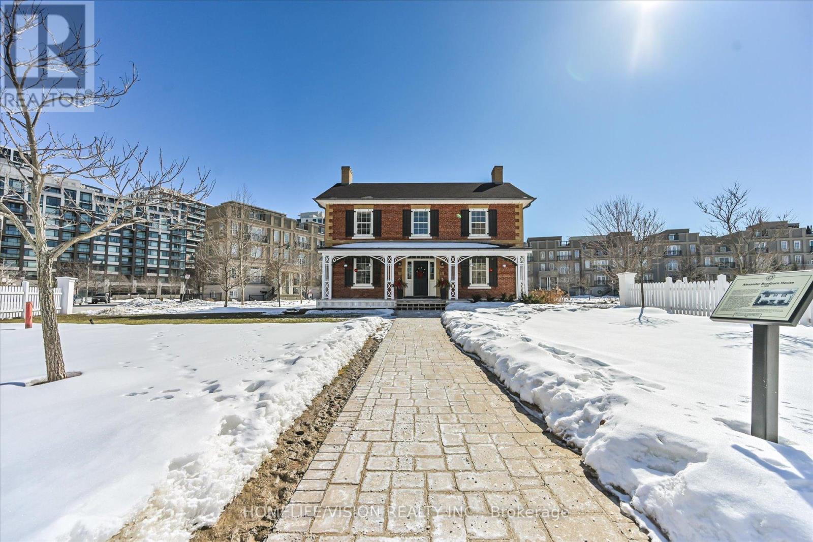 101 - 151 Upper Duke Crescent, Markham, Ontario  L6G 0E1 - Photo 38 - N12839538