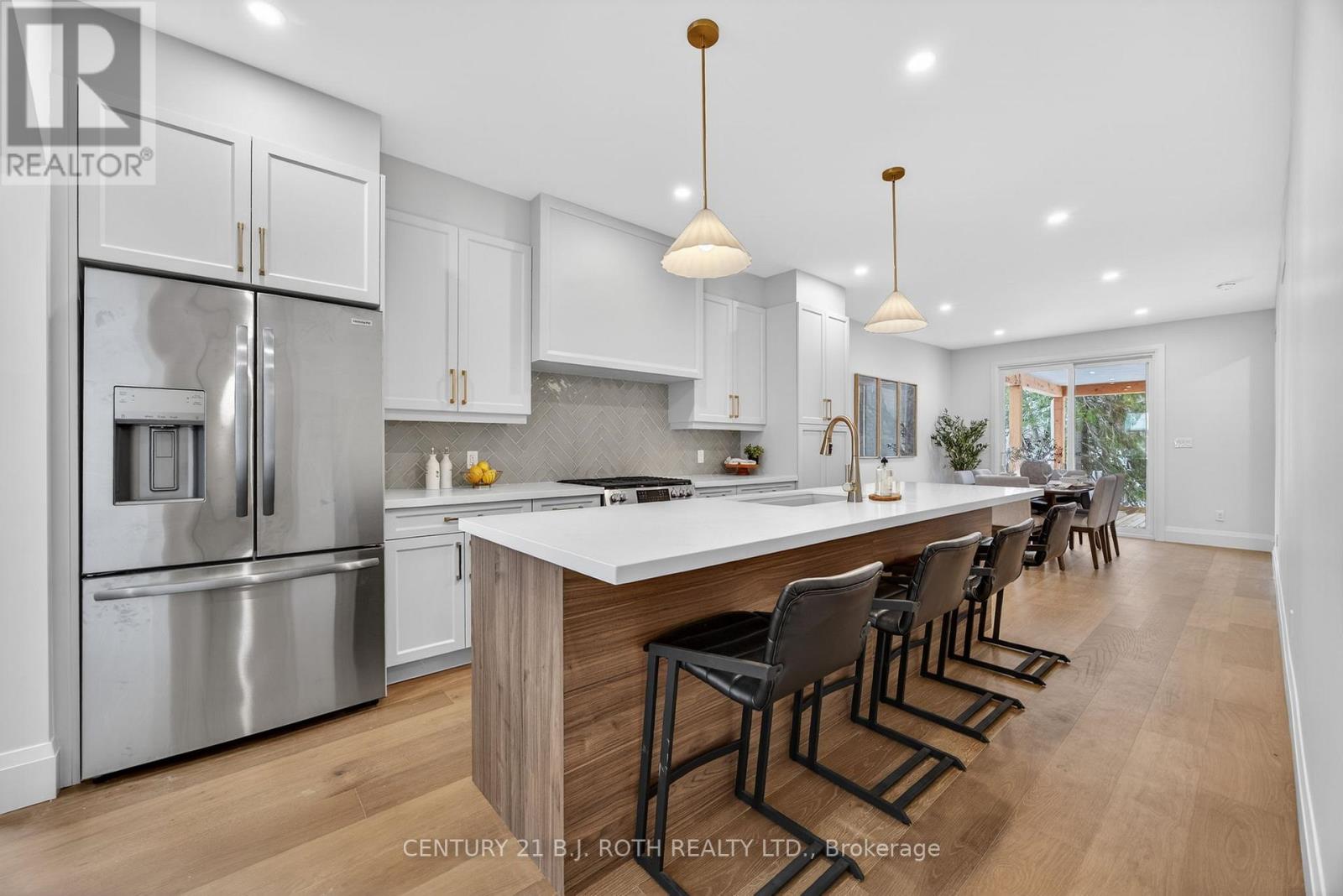 75 Vancouver Street, Barrie, Ontario  L4M 4M2 - Photo 11 - S12839462