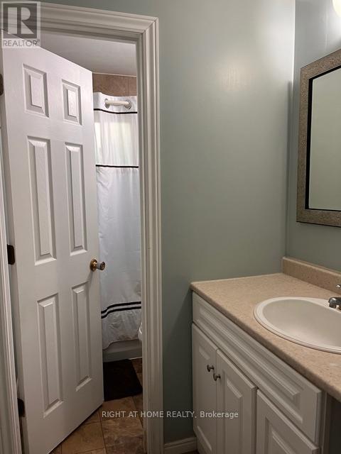 44 Bernick Drive, Barrie (Grove East), Ontario  L4M 2V5 - Photo 19 - S12839508