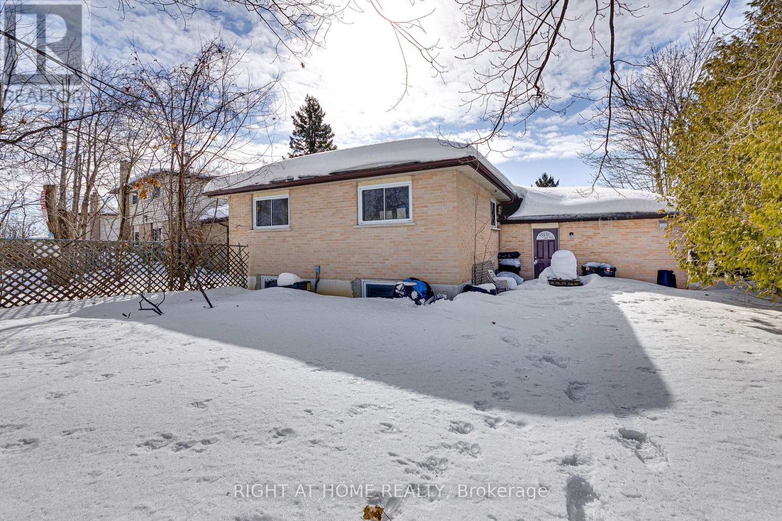 44 Bernick Drive, Barrie (Grove East), Ontario  L4M 2V5 - Photo 24 - S12839508
