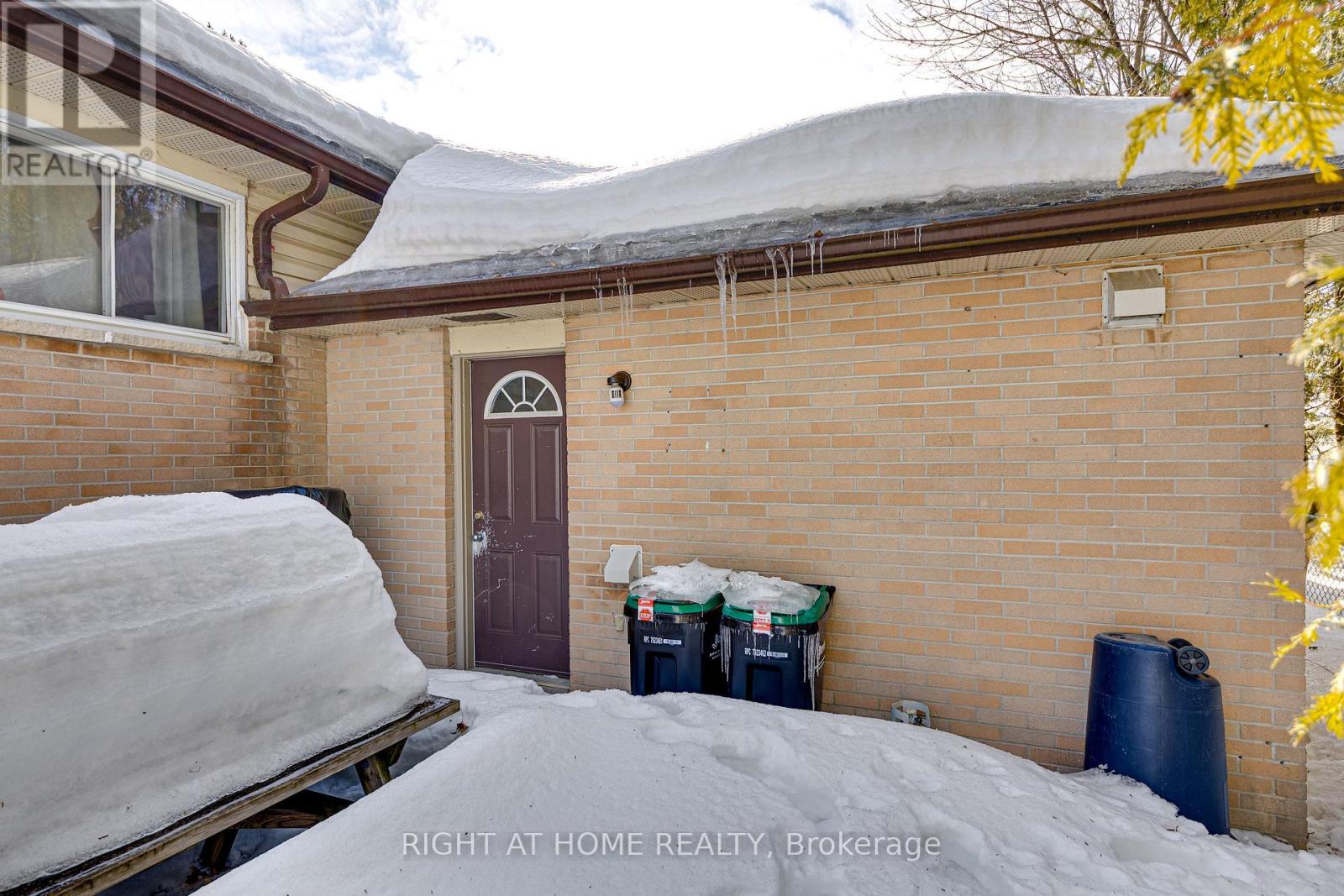 44 Bernick Drive, Barrie (Grove East), Ontario  L4M 2V5 - Photo 25 - S12839508