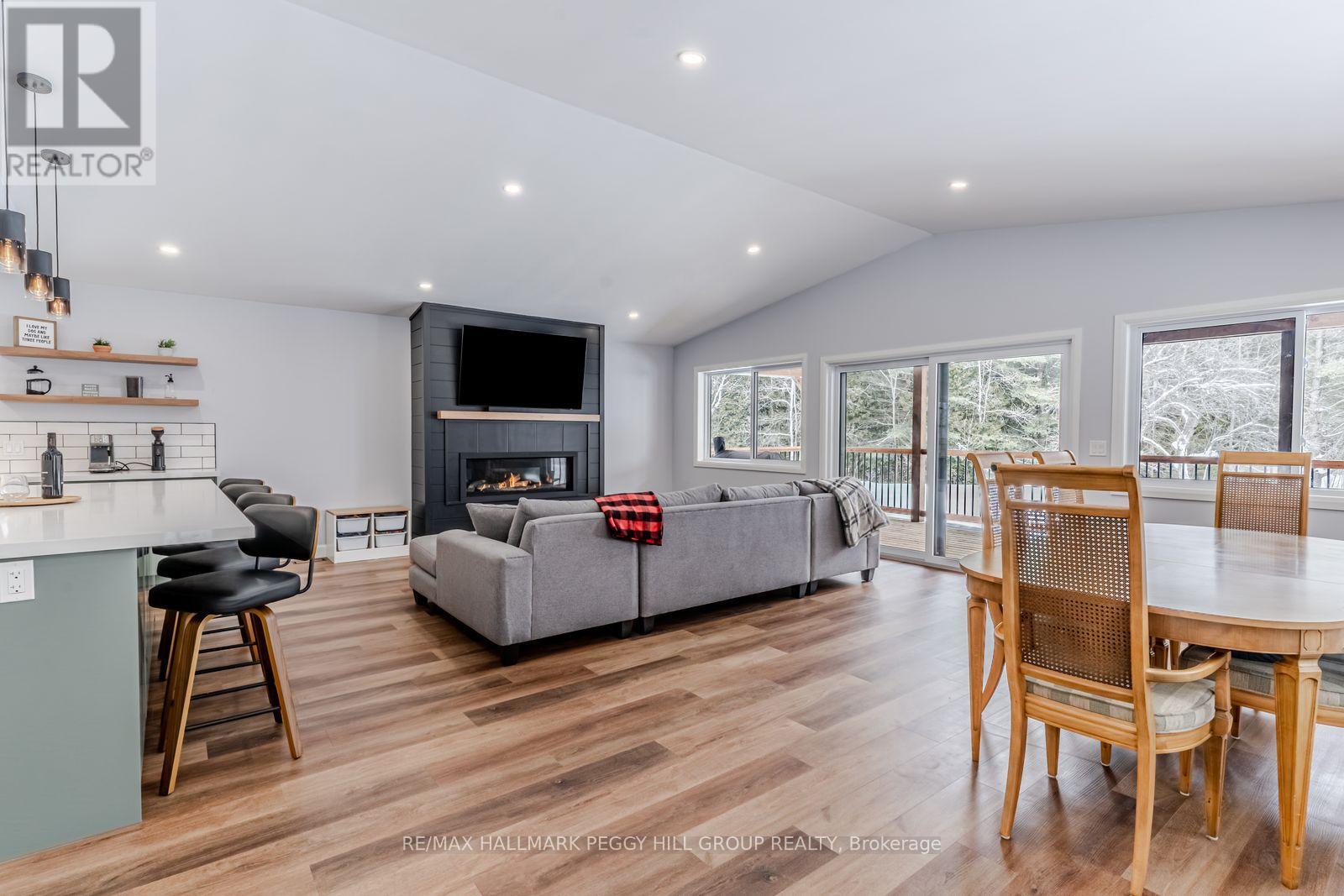 780 Marshall Road, Tiny, Ontario  L0K 2E1 - Photo 3 - S12839556