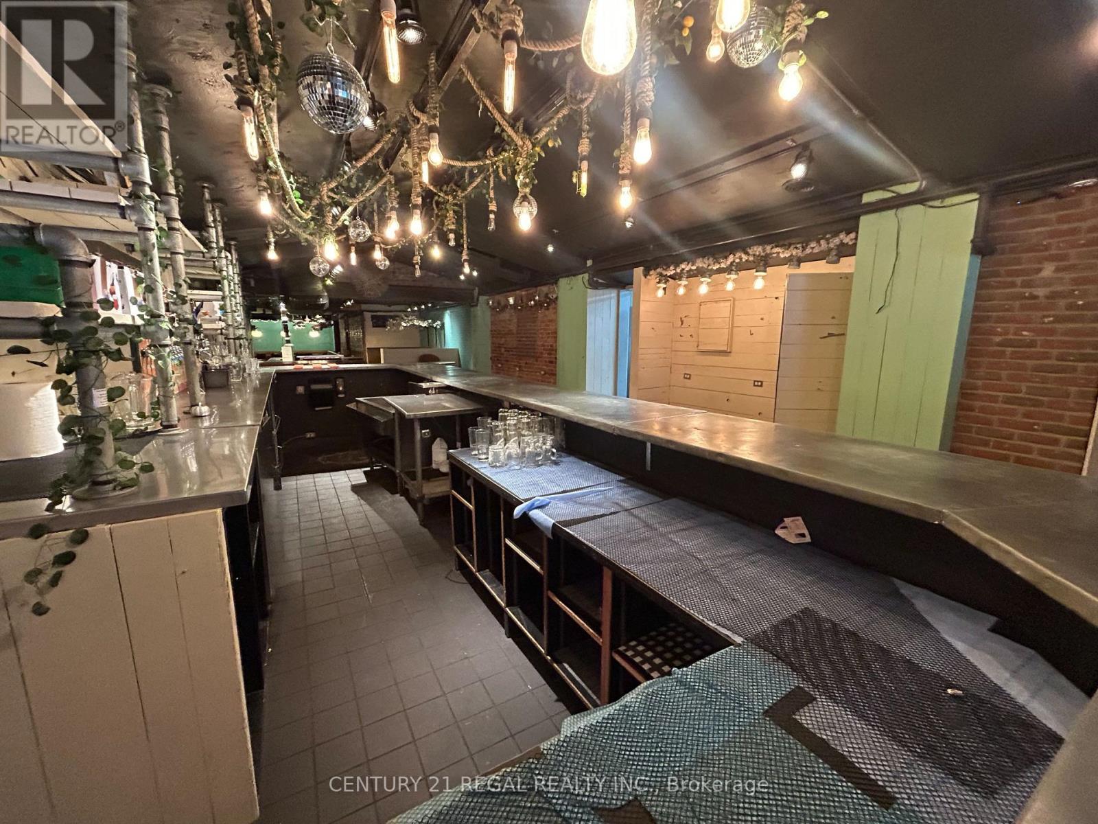 182 Dupont Street, Toronto, Ontario  M5R 2E6 - Photo 7 - C12811832