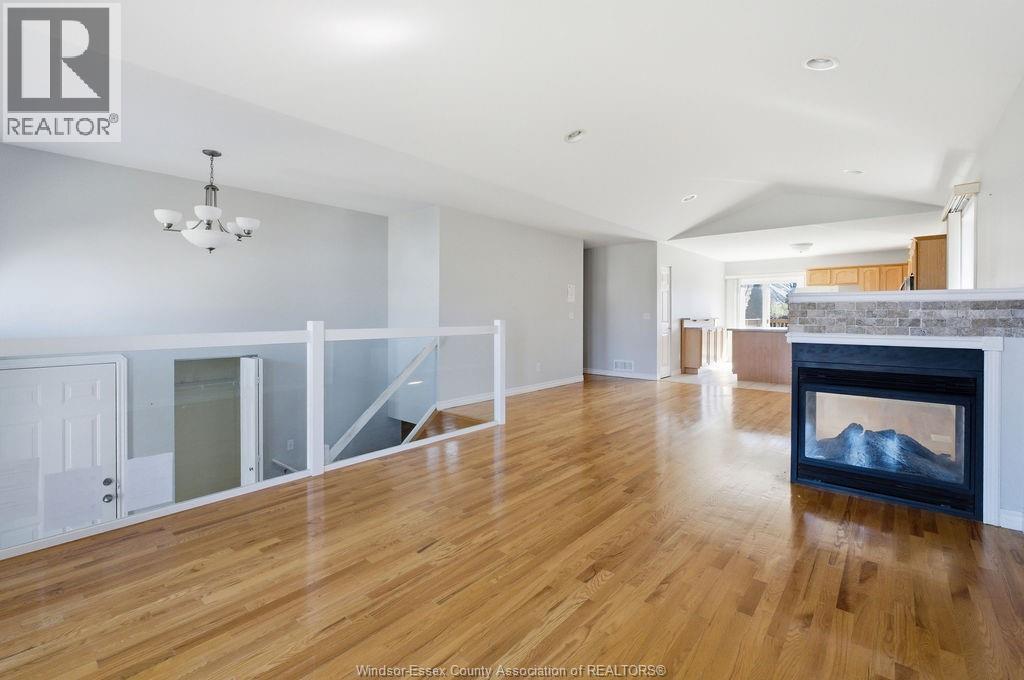 149 Amy Croft Drive, Lakeshore, Ontario  N8K 1E3 - Photo 5 - 26004438