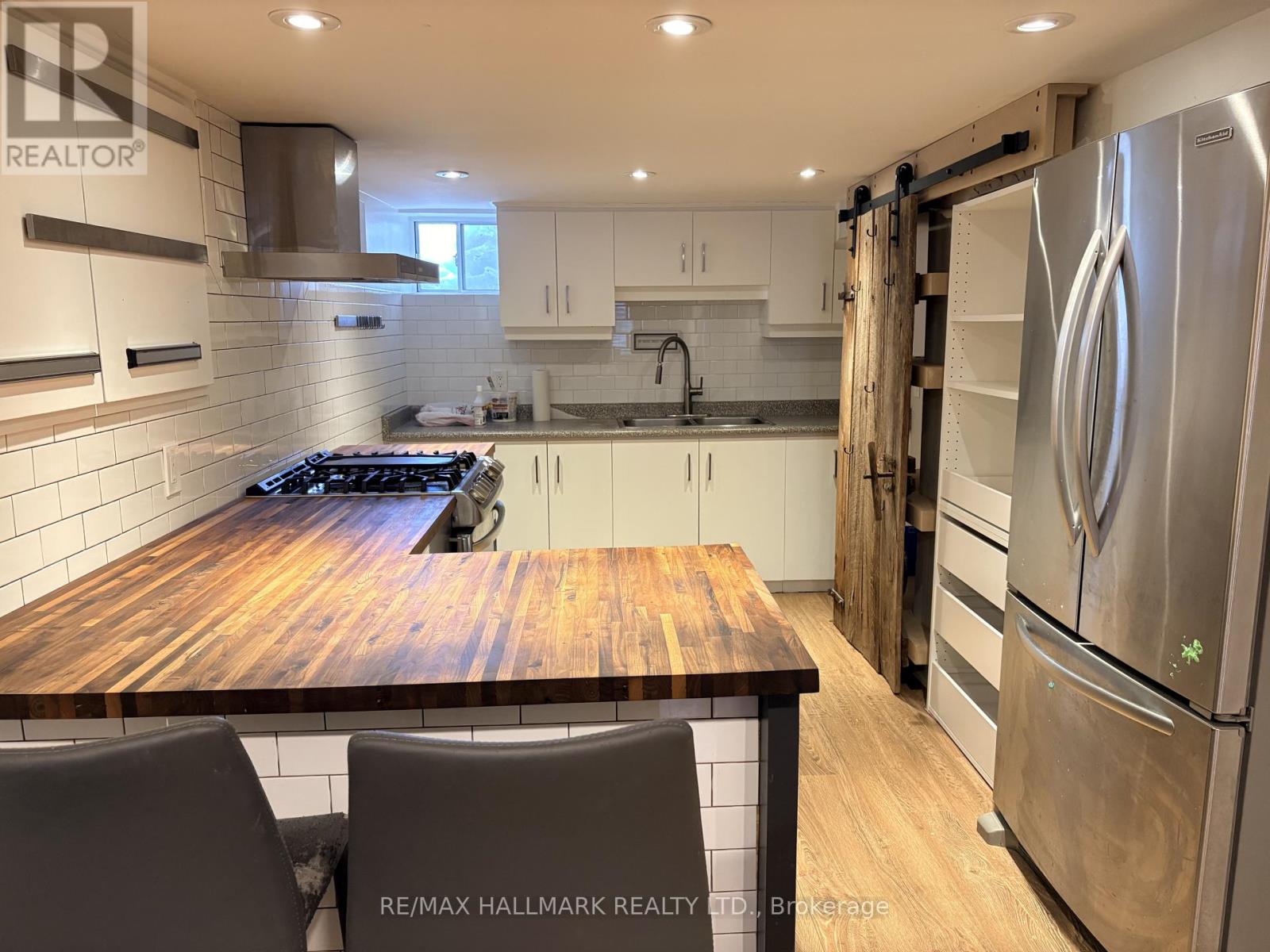 A - 1381 Queen Street E, Toronto, Ontario  M4L 1C7 - Photo 3 - E12757366