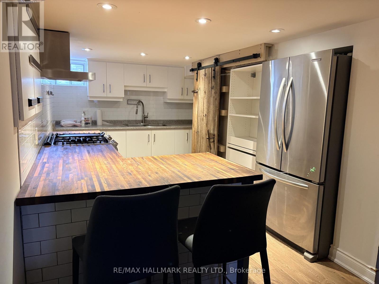 A - 1381 Queen Street E, Toronto, Ontario  M4L 1C7 - Photo 4 - E12757366