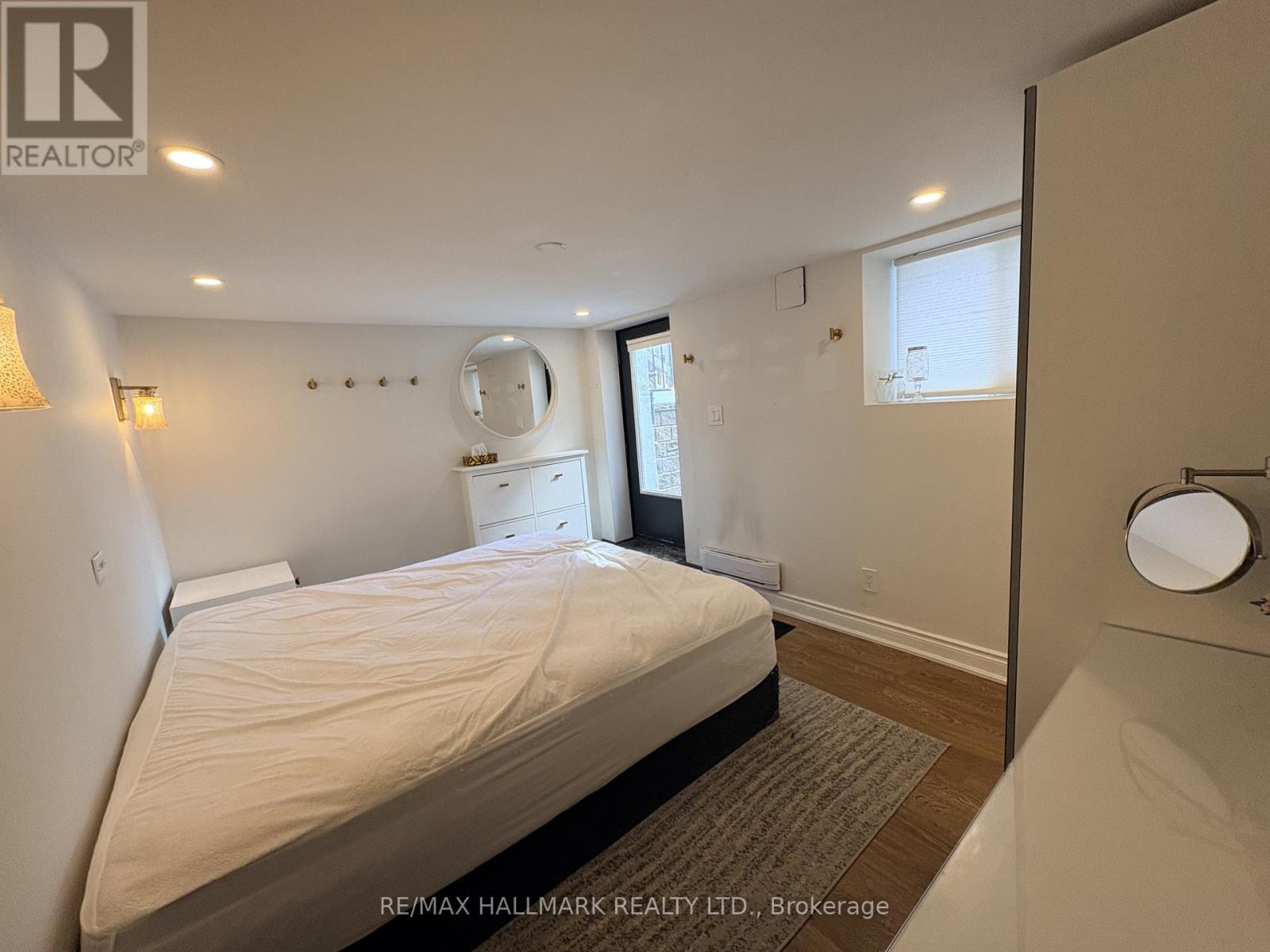 A - 1381 Queen Street E, Toronto, Ontario  M4L 1C7 - Photo 9 - E12757366