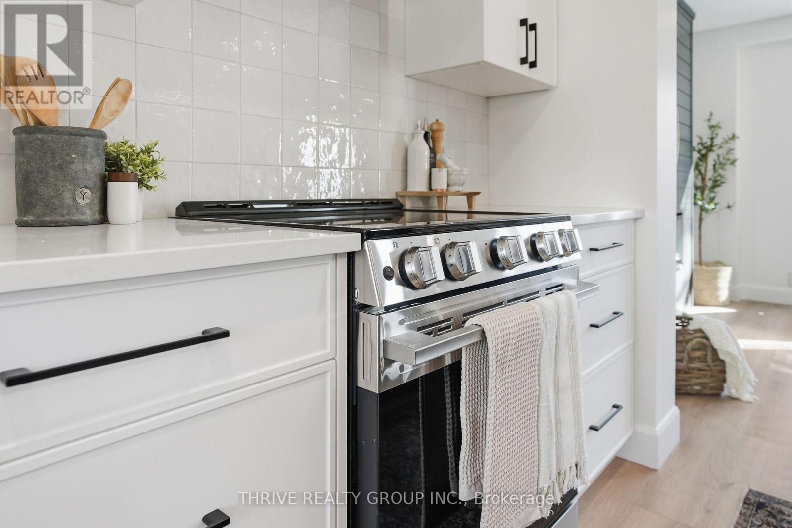 Photo 12 of 40 for 22 - 355 Sandringham Crescent