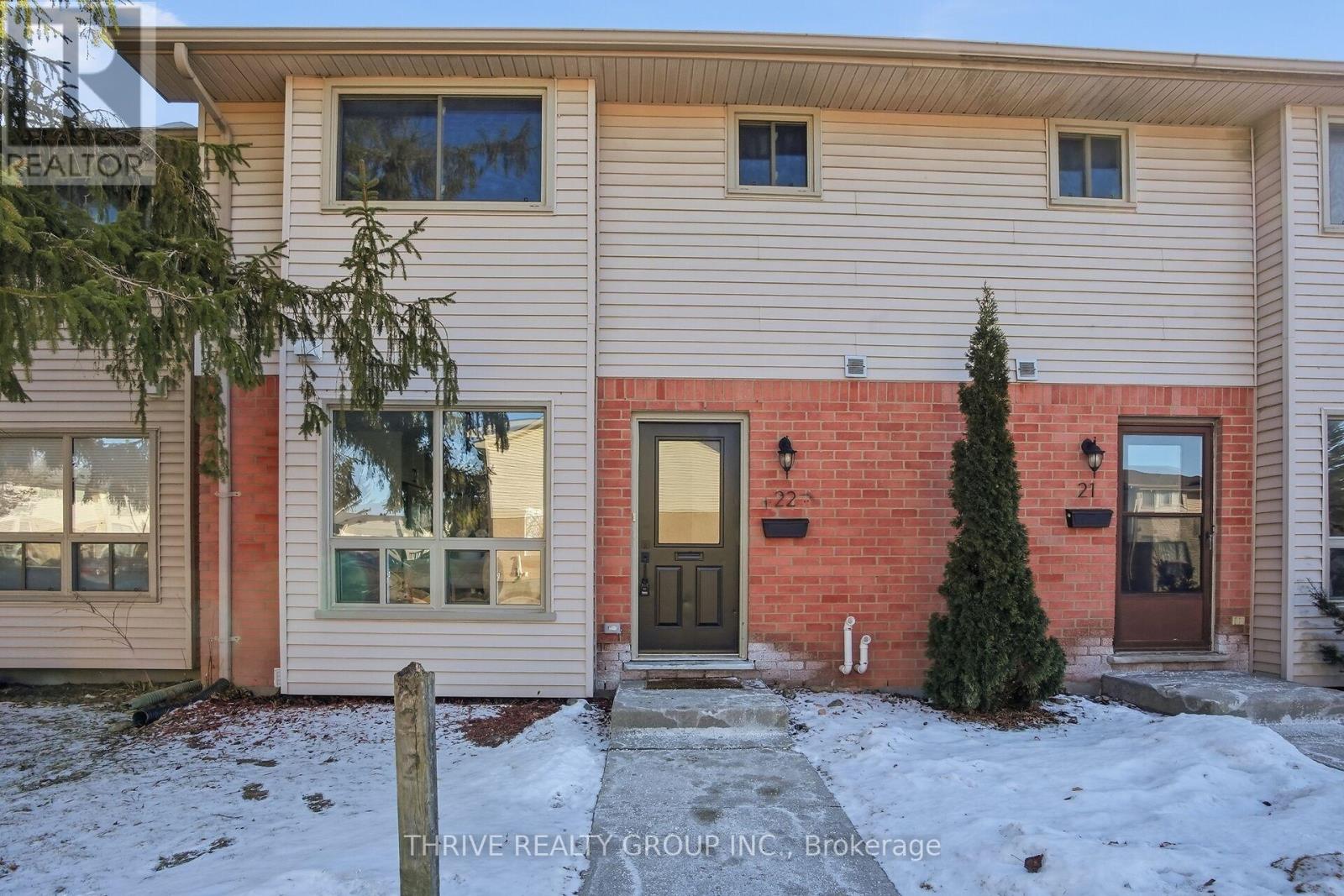 Photo 2 of 40 for 22 - 355 Sandringham Crescent