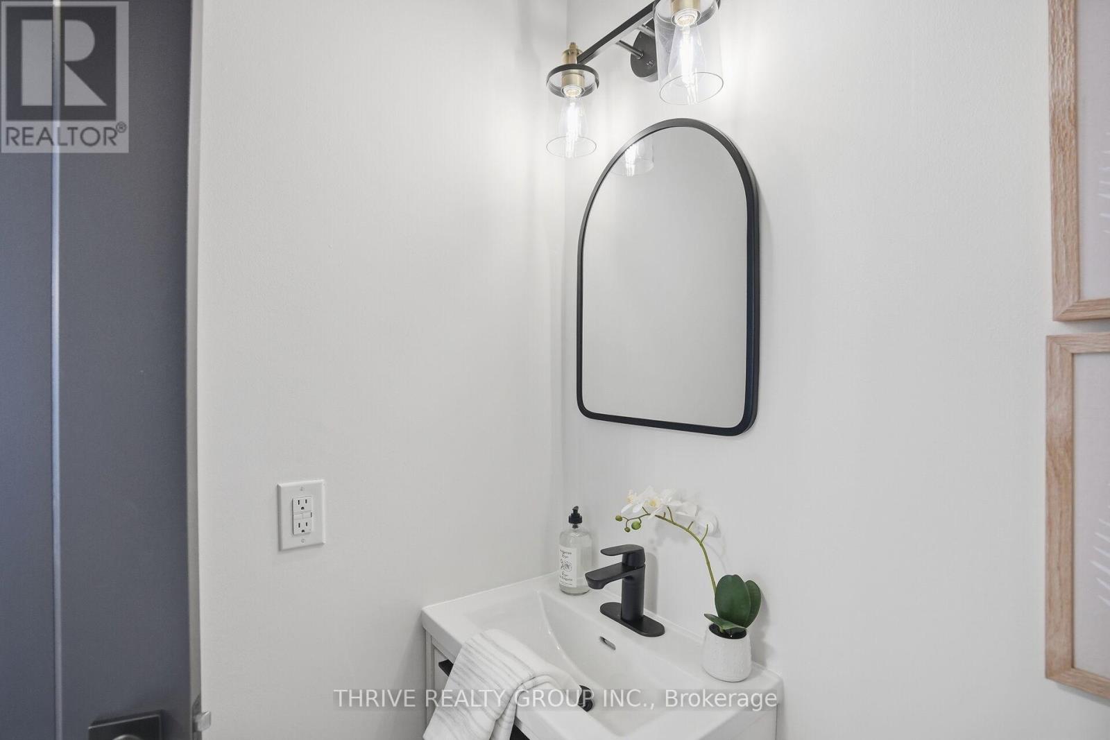 Photo 23 of 40 for 22 - 355 Sandringham Crescent