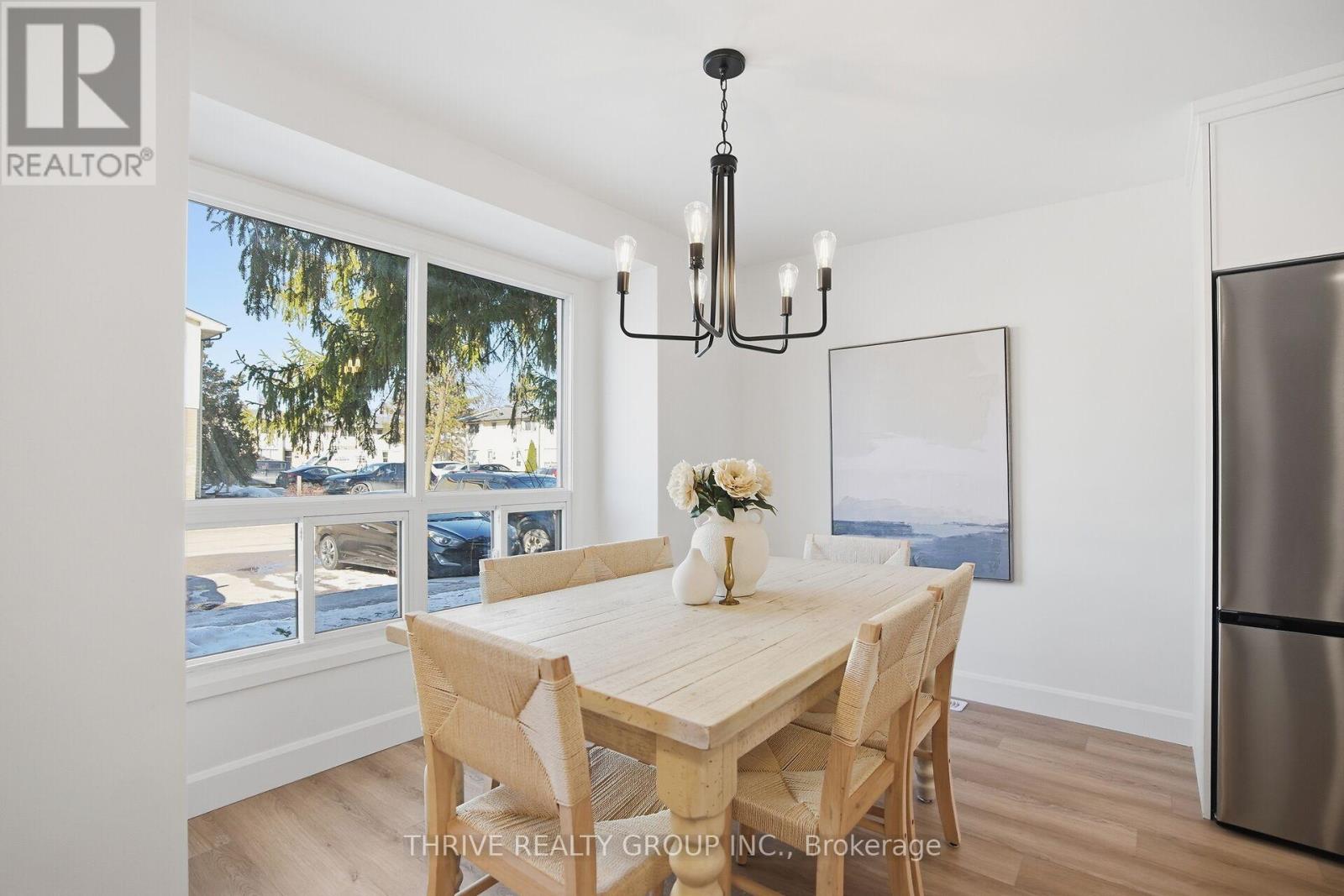 Photo 5 of 40 for 22 - 355 Sandringham Crescent