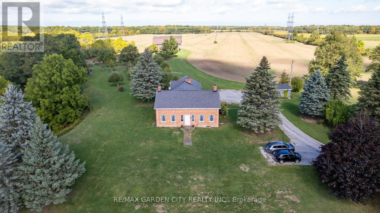 2432 Seburn Road, Thorold, Ontario  L0S 1E6 - Photo 2 - X12458445