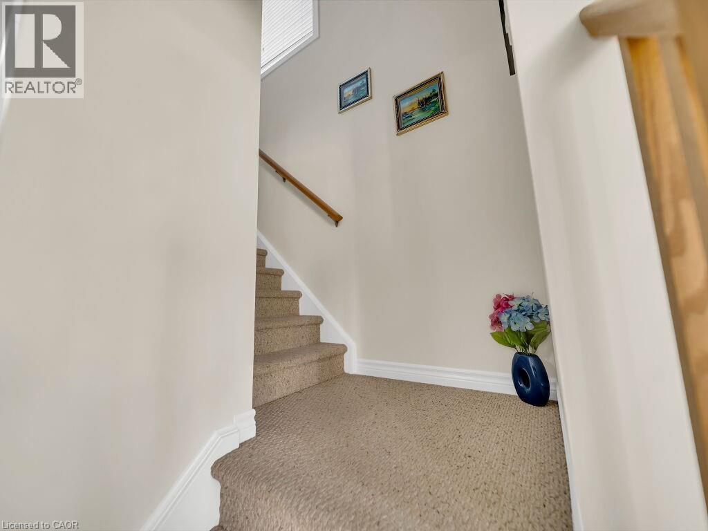 181 Summit Ridge Drive, Guelph, Ontario  N1E 0M1 - Photo 16 - 40808549