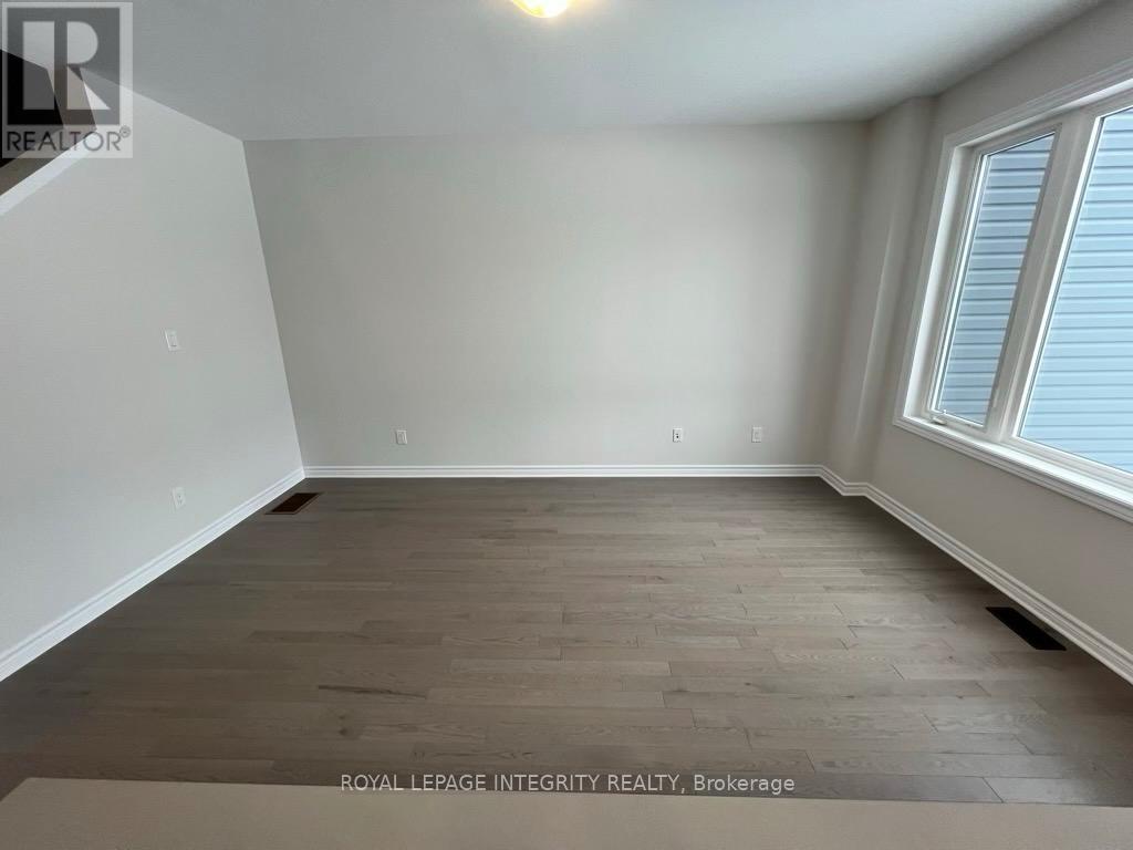 504 Enclave Lane, Clarence-Rockland, Ontario  K4K 0M8 - Photo 4 - X12828954