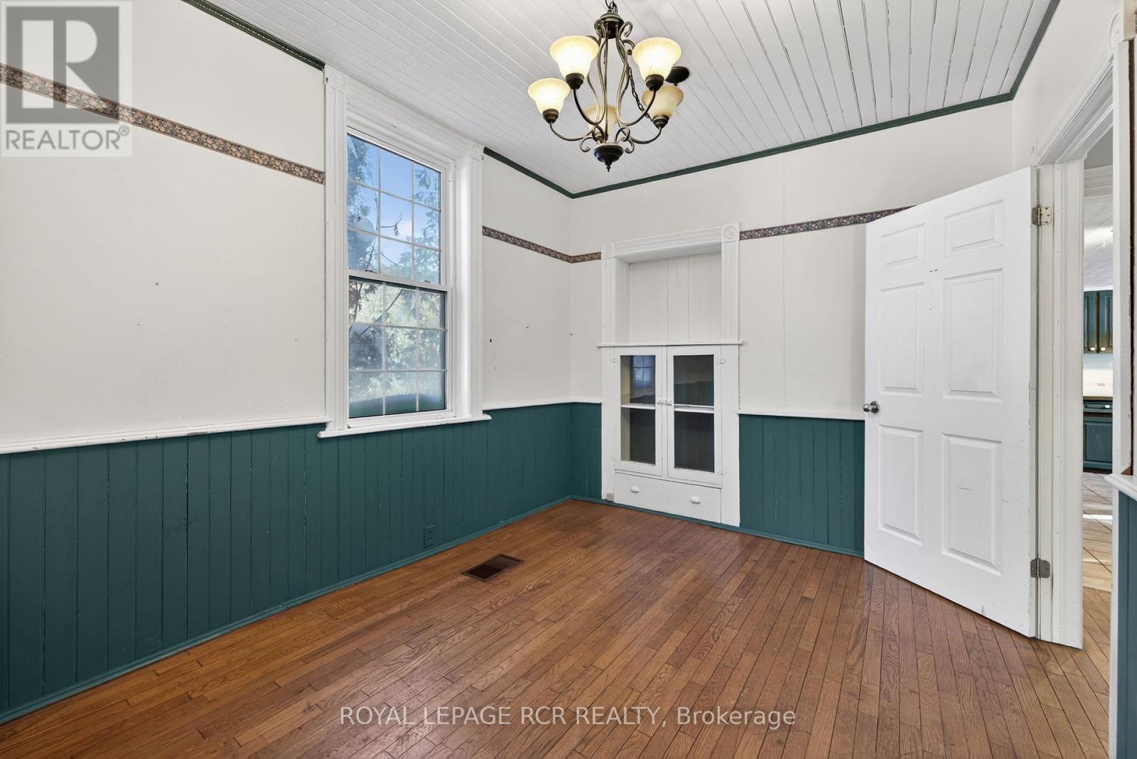 815 Forks Of The Credit Road, Caledon, Ontario  L7K 0E7 - Photo 11 - W12750726