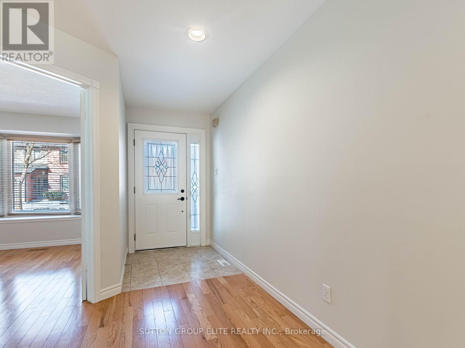 46 - 4635 Regents Terrace, Mississauga, Ontario L5R 1X3 - Photo 5 - W12839220