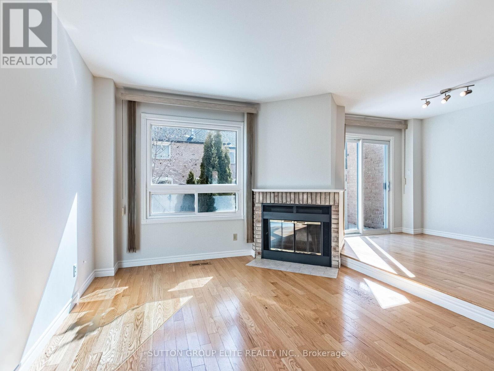 46 - 4635 Regents Terrace, Mississauga, Ontario L5R 1X3 - Photo 8 - W12839220