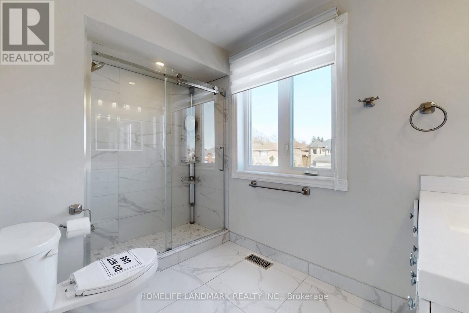 225 Wildwood Trail, Mississauga, Ontario  L4Z 3S4 - Photo 31 - W12838504