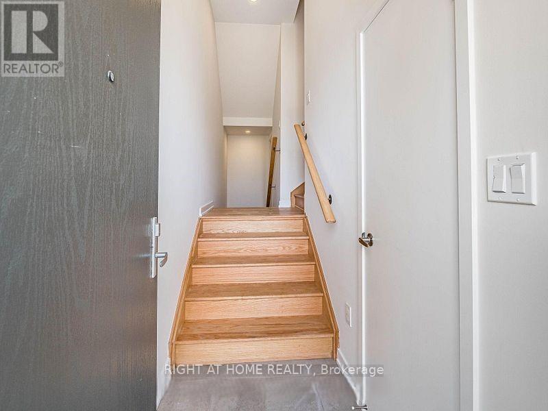 21 Lambert Lane, Caledon, Ontario  L7E 4M5 - Photo 2 - W12839224