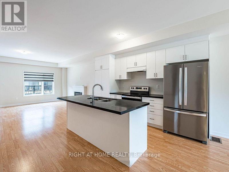 21 Lambert Lane, Caledon, Ontario  L7E 4M5 - Photo 3 - W12839224