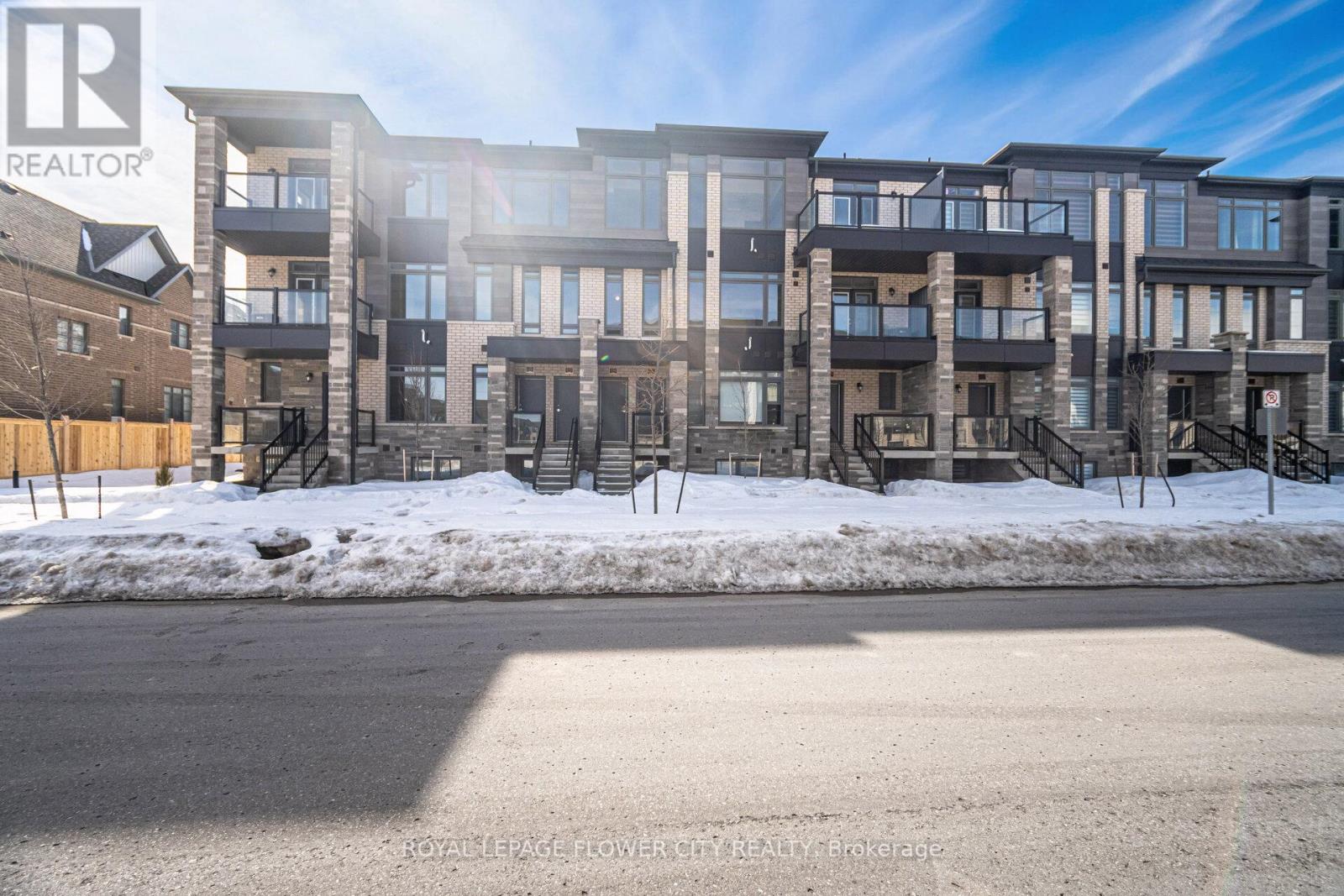 174 Petch Avenue, Caledon, Ontario  L7C 4J8 - Photo 1 - W12839236