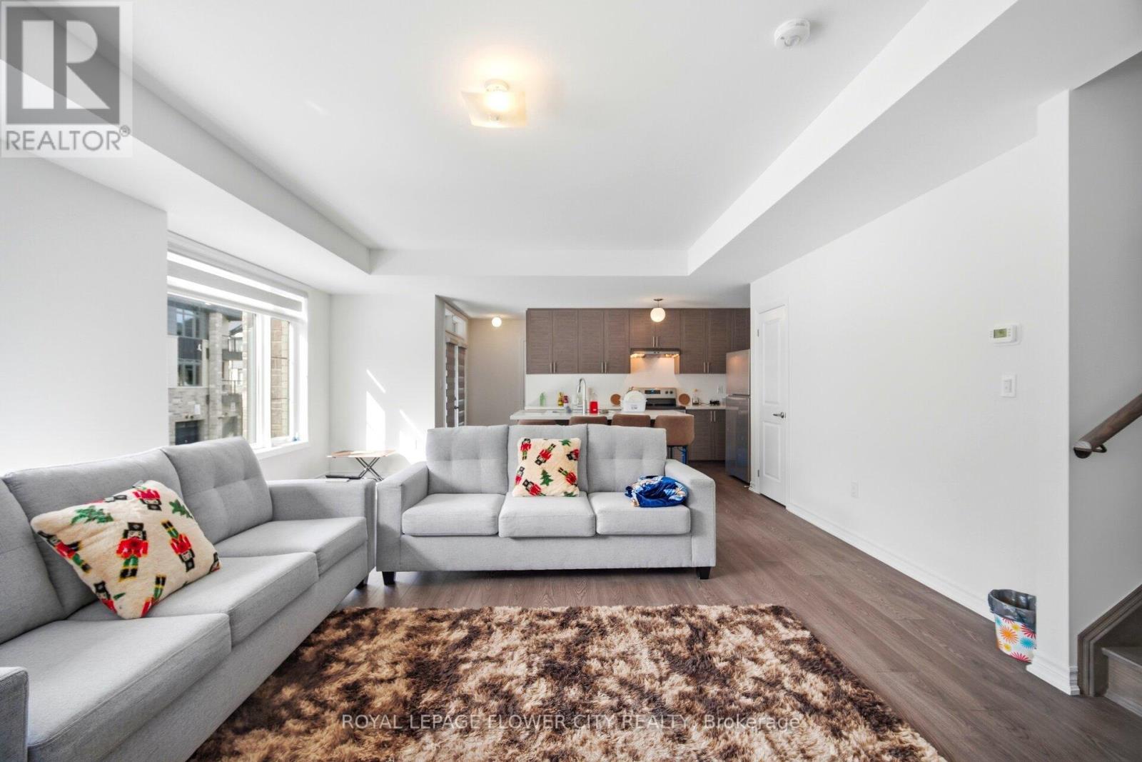 174 Petch Avenue, Caledon, Ontario  L7C 4J8 - Photo 9 - W12839236