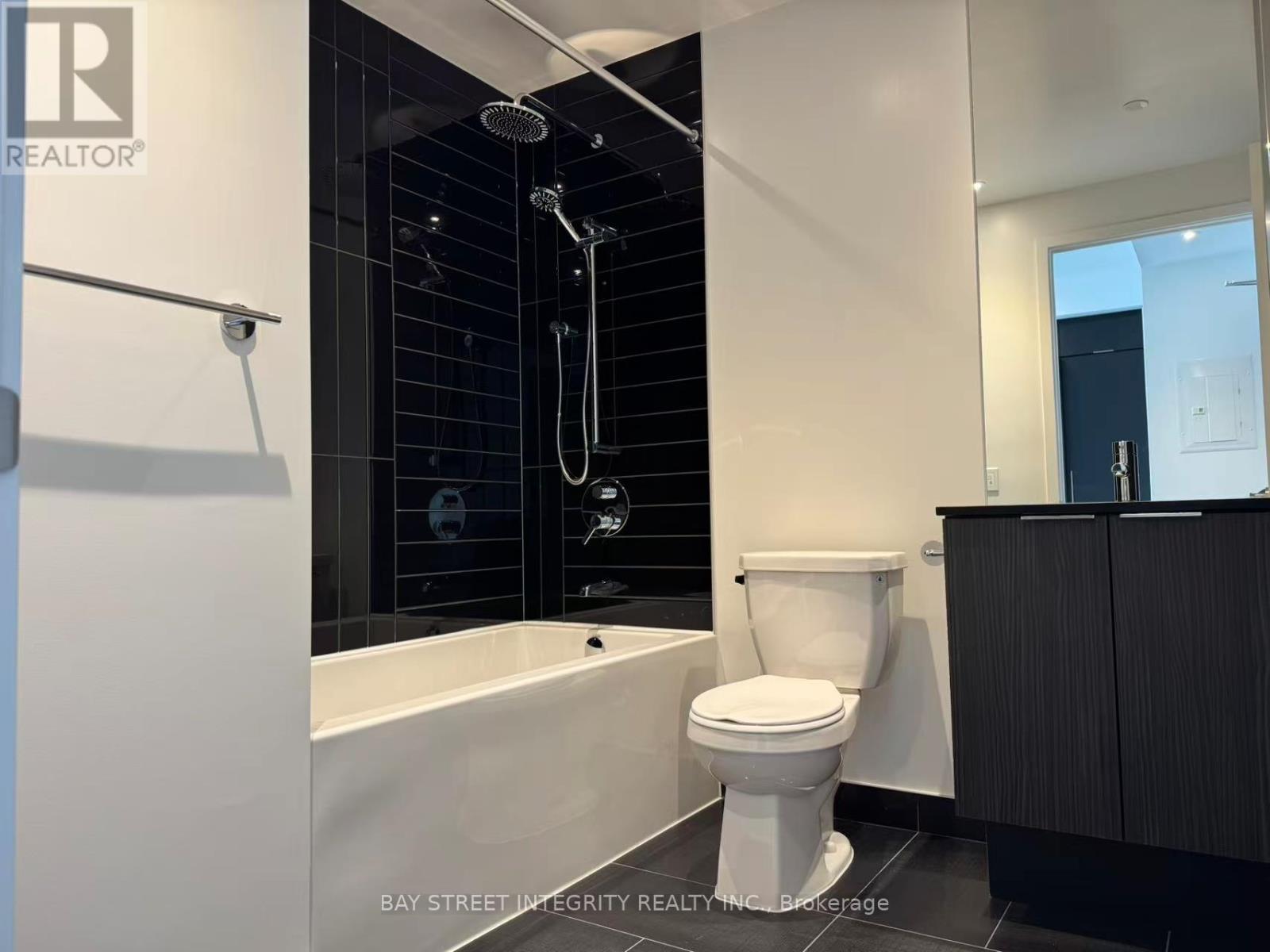 909 - 448 Burnhamthorpe W Road, Mississauga, Ontario  L5B 4M6 - Photo 23 - W12839304