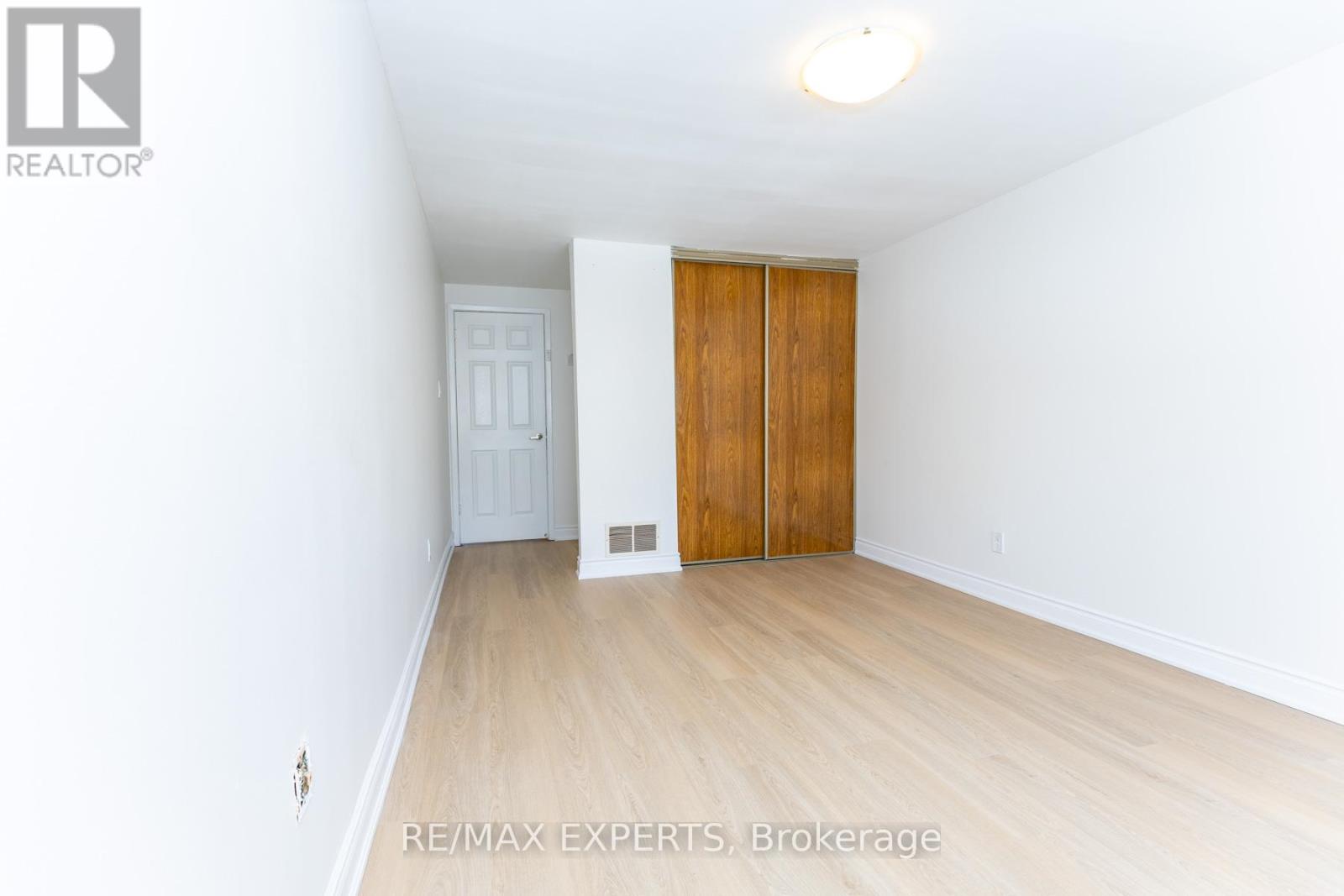 31 Carleton Place, Brampton, Ontario L6T 3Z4 - Photo 29 - W12839318