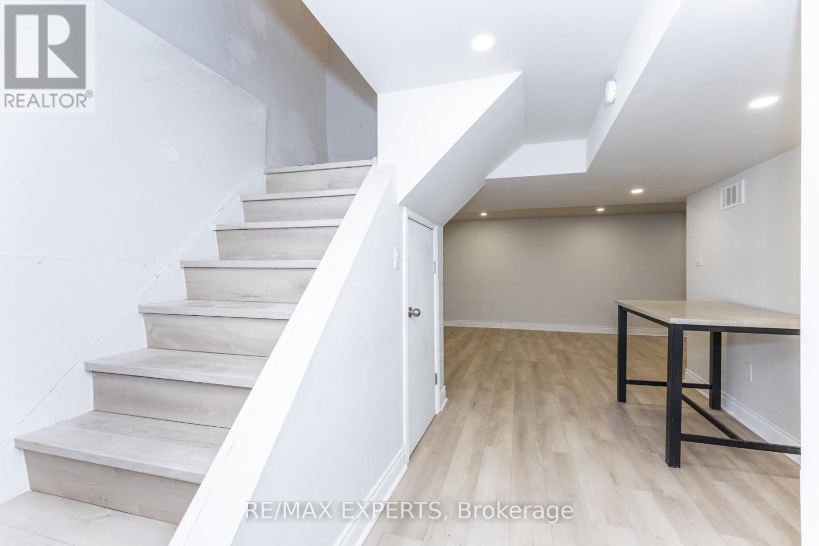 31 Carleton Place, Brampton, Ontario L6T 3Z4 - Photo 37 - W12839318