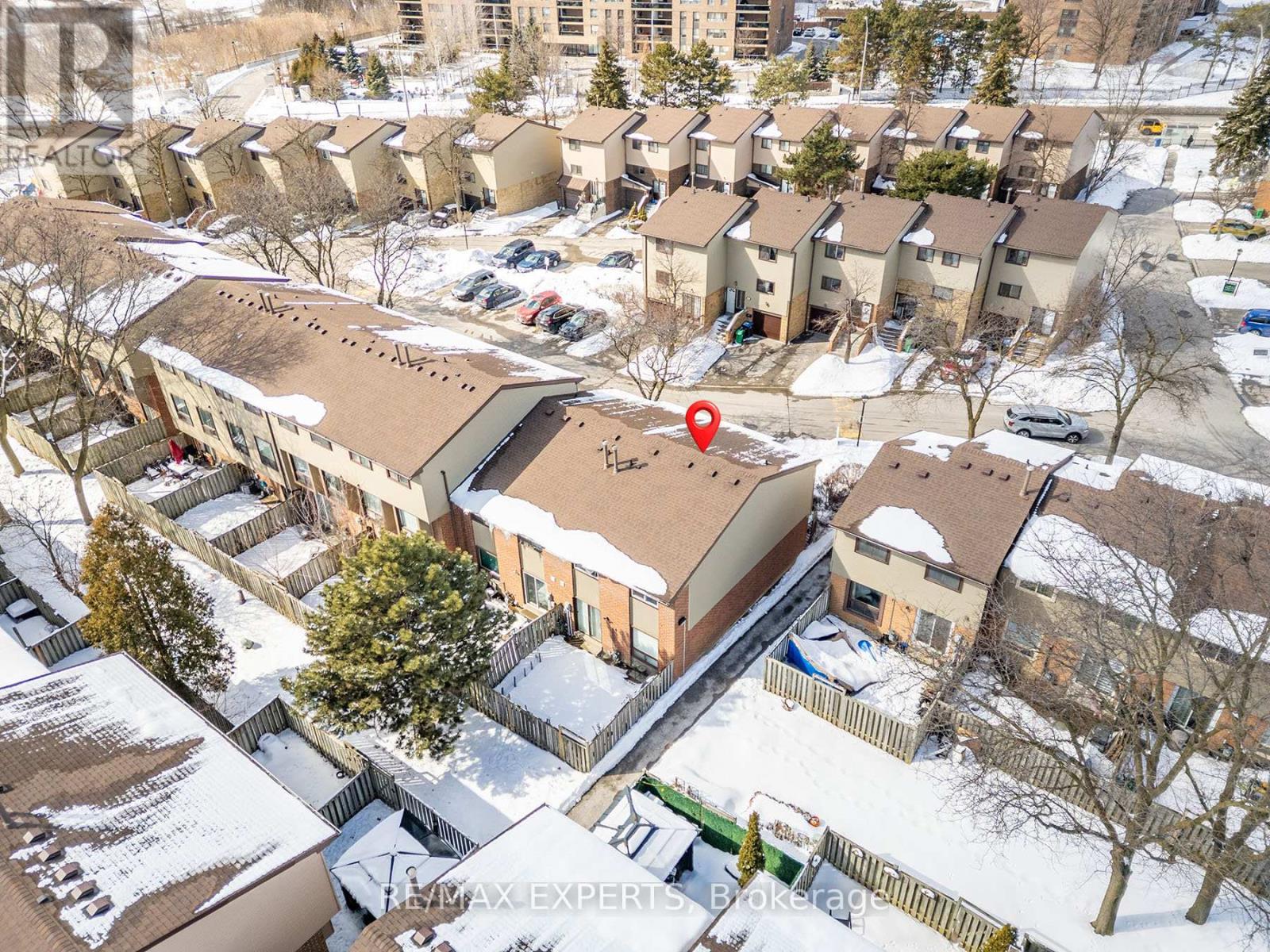 31 Carleton Place, Brampton, Ontario L6T 3Z4 - Photo 46 - W12839318