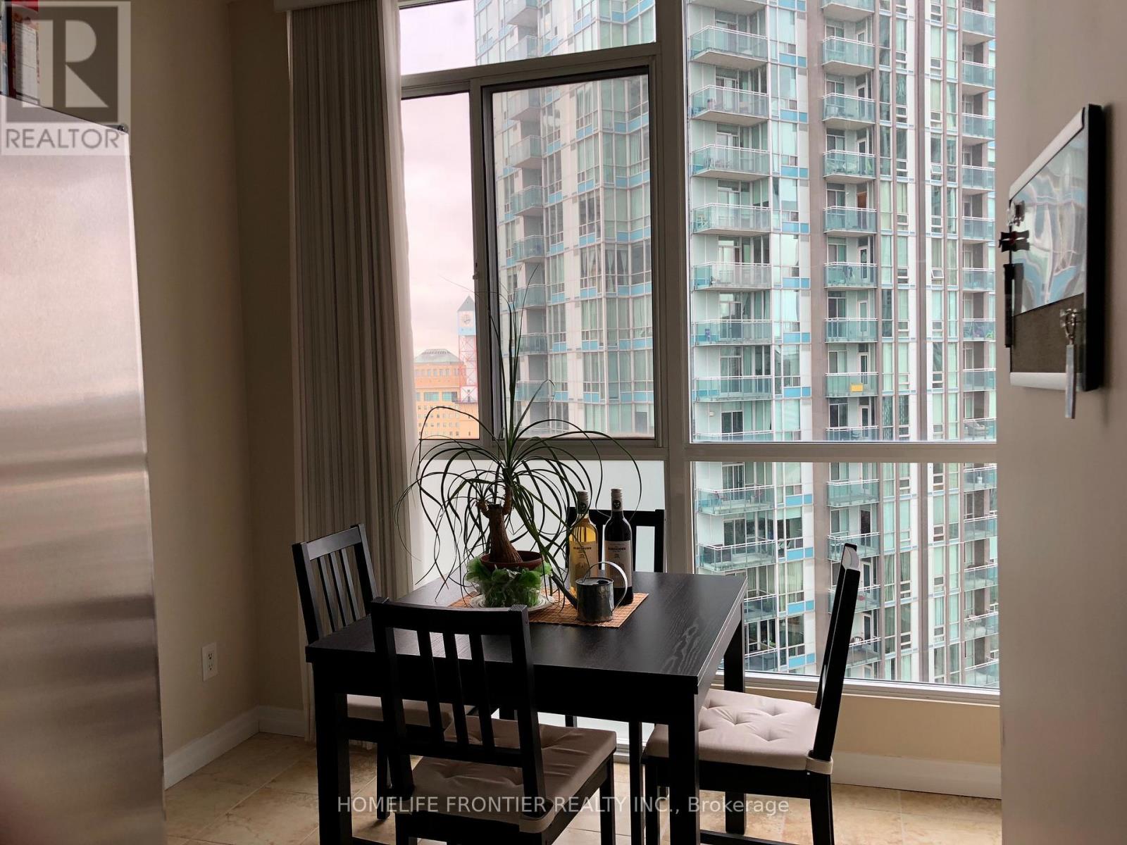 2204 - 225 Webb Drive, Mississauga, Ontario  L5B 4P2 - Photo 6 - W12839328