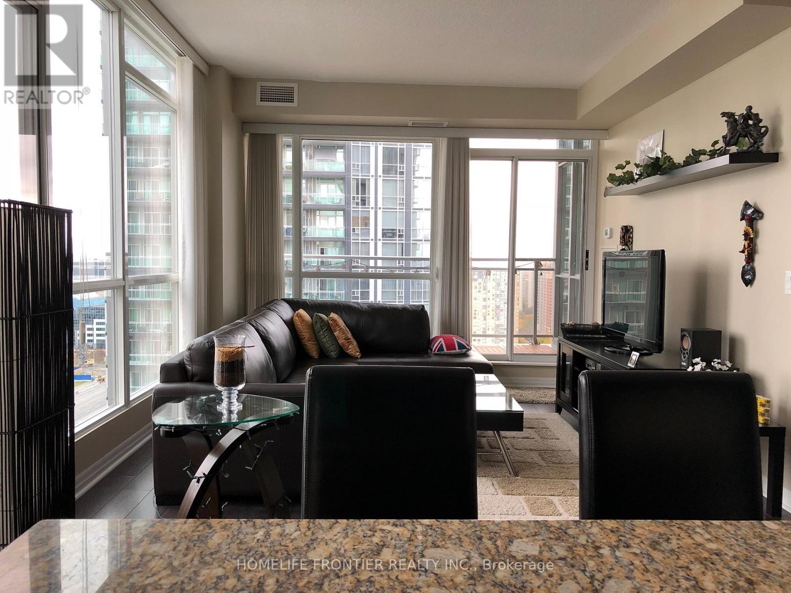 2204 - 225 Webb Drive, Mississauga, Ontario  L5B 4P2 - Photo 9 - W12839328