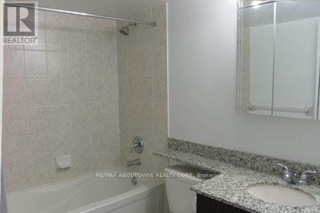 1501 - 4900 Glen Erin Drive, Mississauga, Ontario  L5V 7S2 - Photo 11 - W12839344