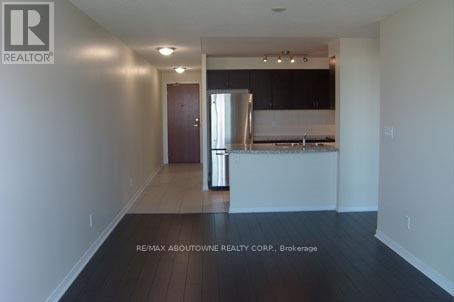 1501 - 4900 Glen Erin Drive, Mississauga, Ontario  L5V 7S2 - Photo 8 - W12839344