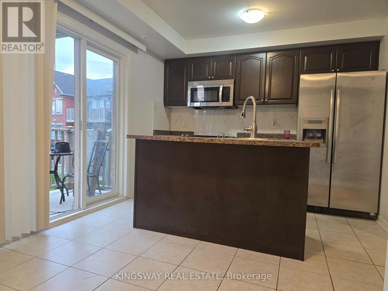 40 - 3250 Bentley Drive, Mississauga, Ontario  L5M 0P7 - Photo 3 - W12839368