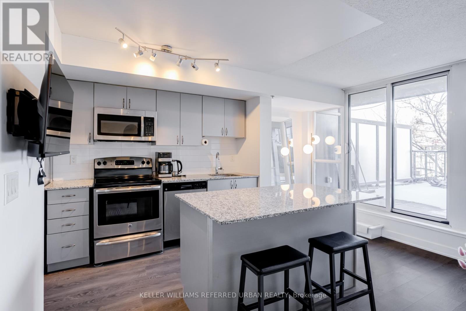 217 - 11 Superior Avenue, Toronto, Ontario  M8V 0A7 - Photo 18 - W12839378