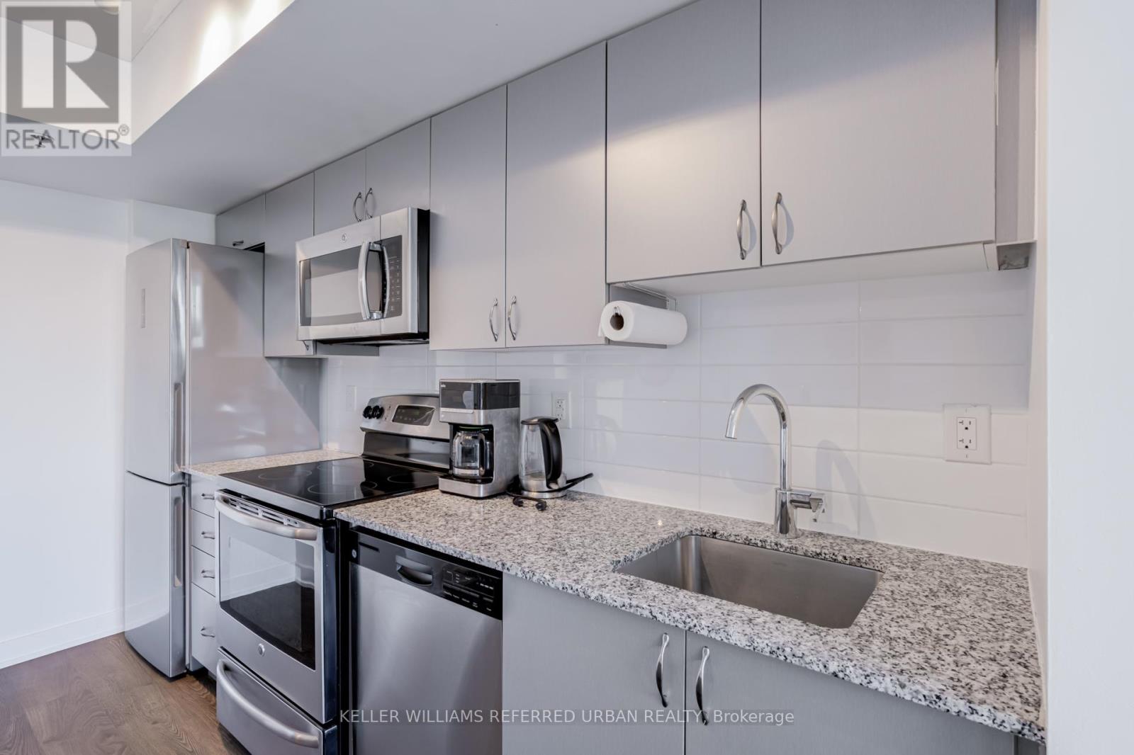 217 - 11 Superior Avenue, Toronto, Ontario  M8V 0A7 - Photo 21 - W12839378