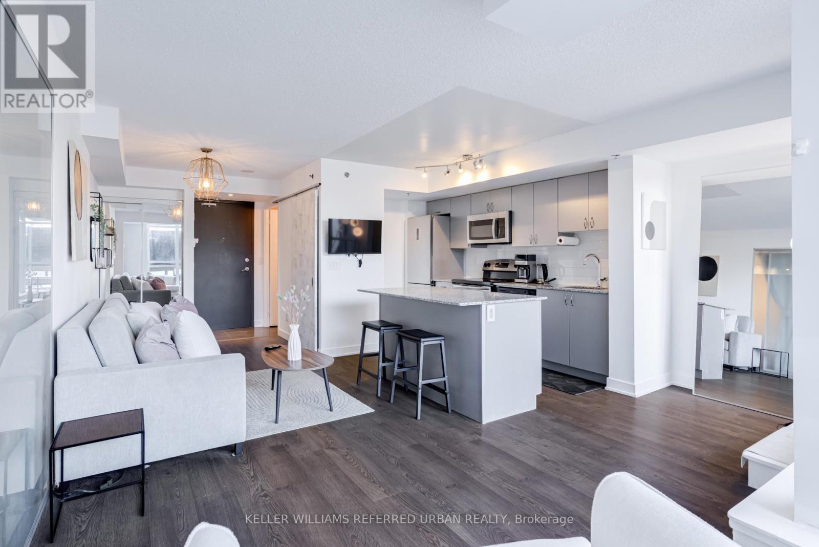 217 - 11 Superior Avenue, Toronto, Ontario  M8V 0A7 - Photo 8 - W12839378