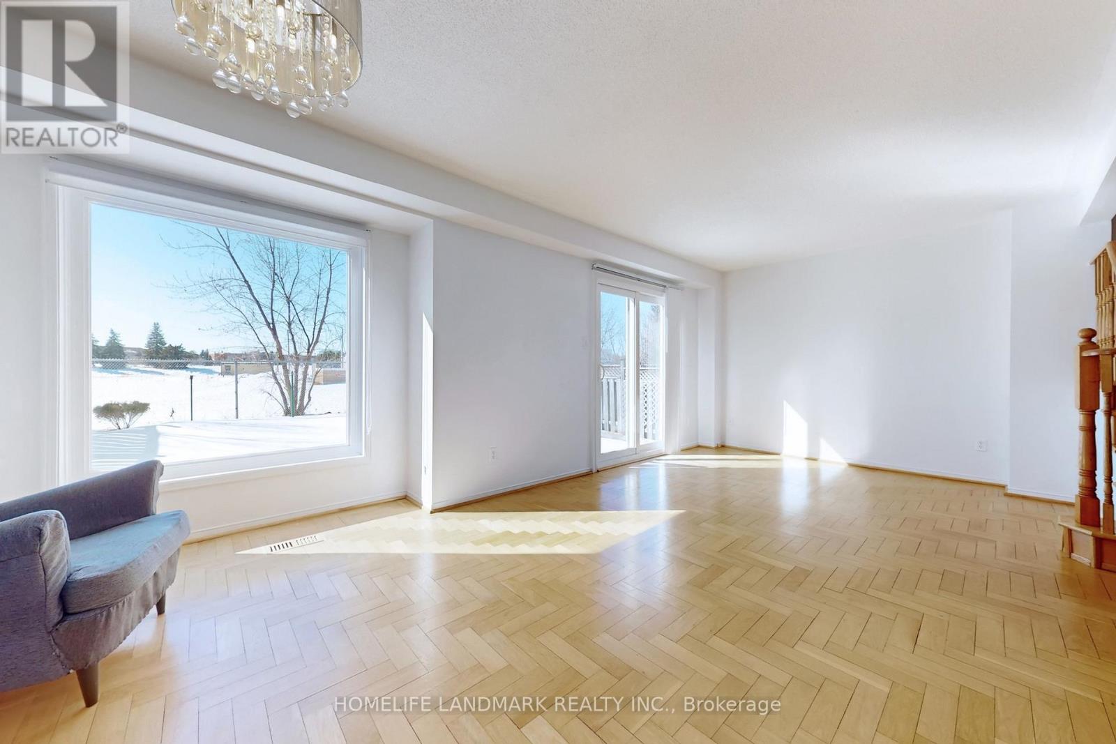 225 Wildwood Trail, Mississauga, Ontario  L4Z 3S4 - Photo 8 - W12838504