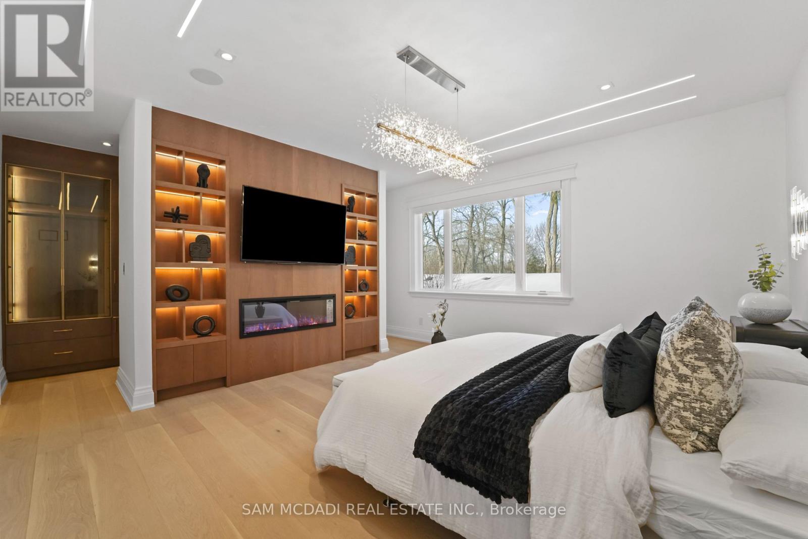 3168 Lakeshore Road W, Oakville, Ontario  L6L 1J6 - Photo 28 - W12839440