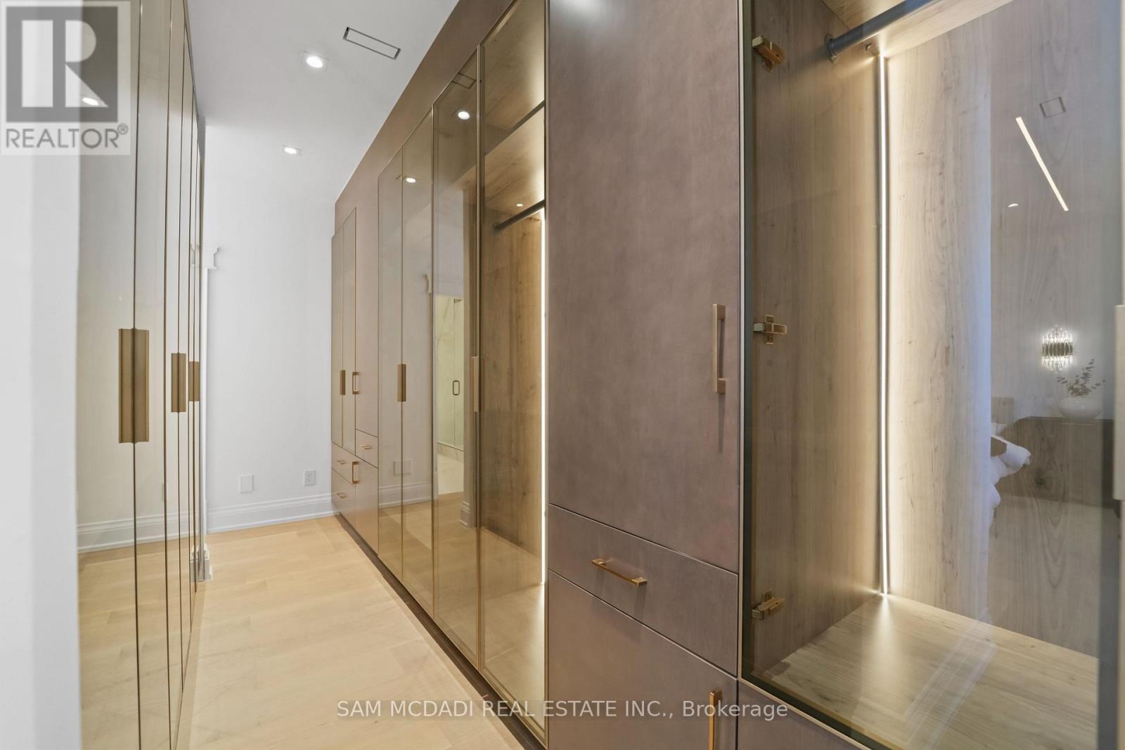 3168 Lakeshore Road W, Oakville, Ontario  L6L 1J6 - Photo 31 - W12839440