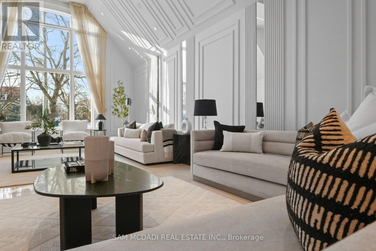 3168 Lakeshore Road W, Oakville, Ontario  L6L 1J6 - Photo 4 - W12839440