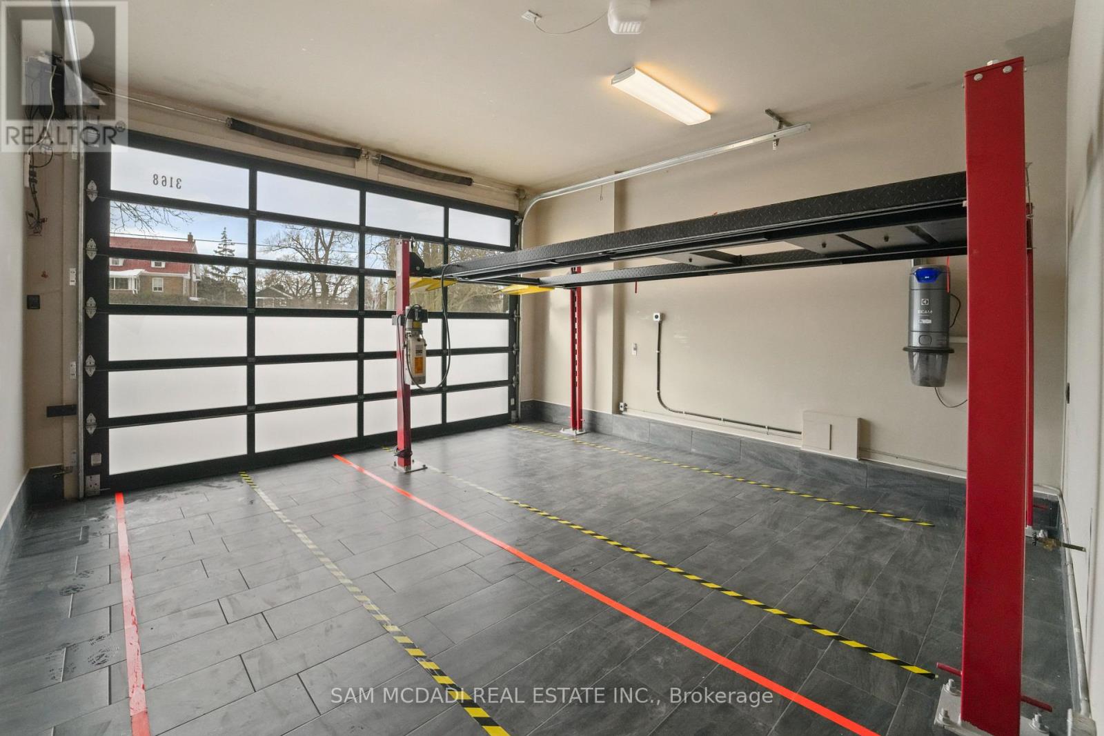 3168 Lakeshore Road W, Oakville, Ontario  L6L 1J6 - Photo 45 - W12839440