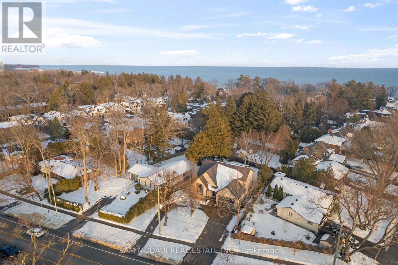 3168 Lakeshore Road W, Oakville, Ontario  L6L 1J6 - Photo 50 - W12839440