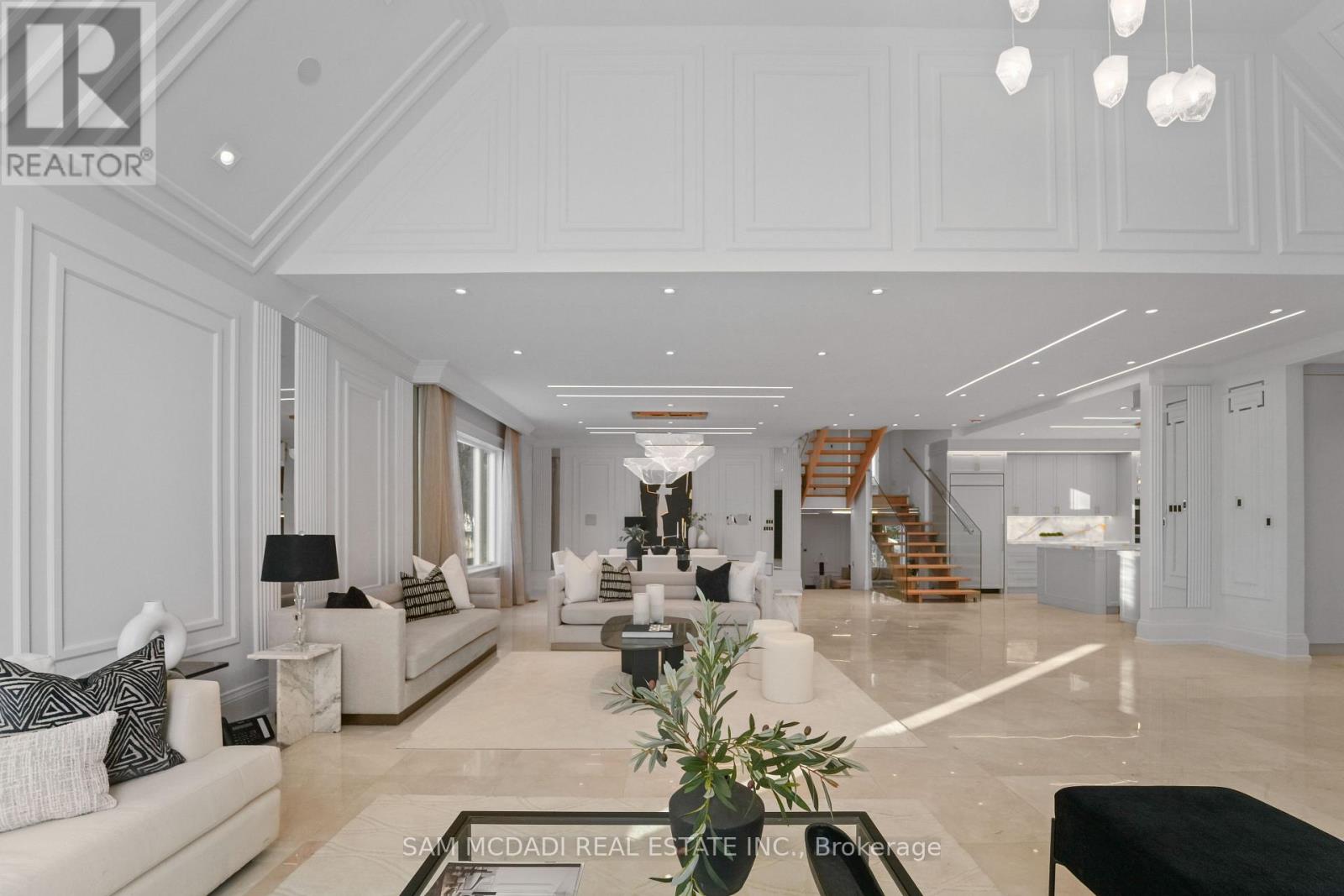 3168 Lakeshore Road W, Oakville, Ontario  L6L 1J6 - Photo 8 - W12839440